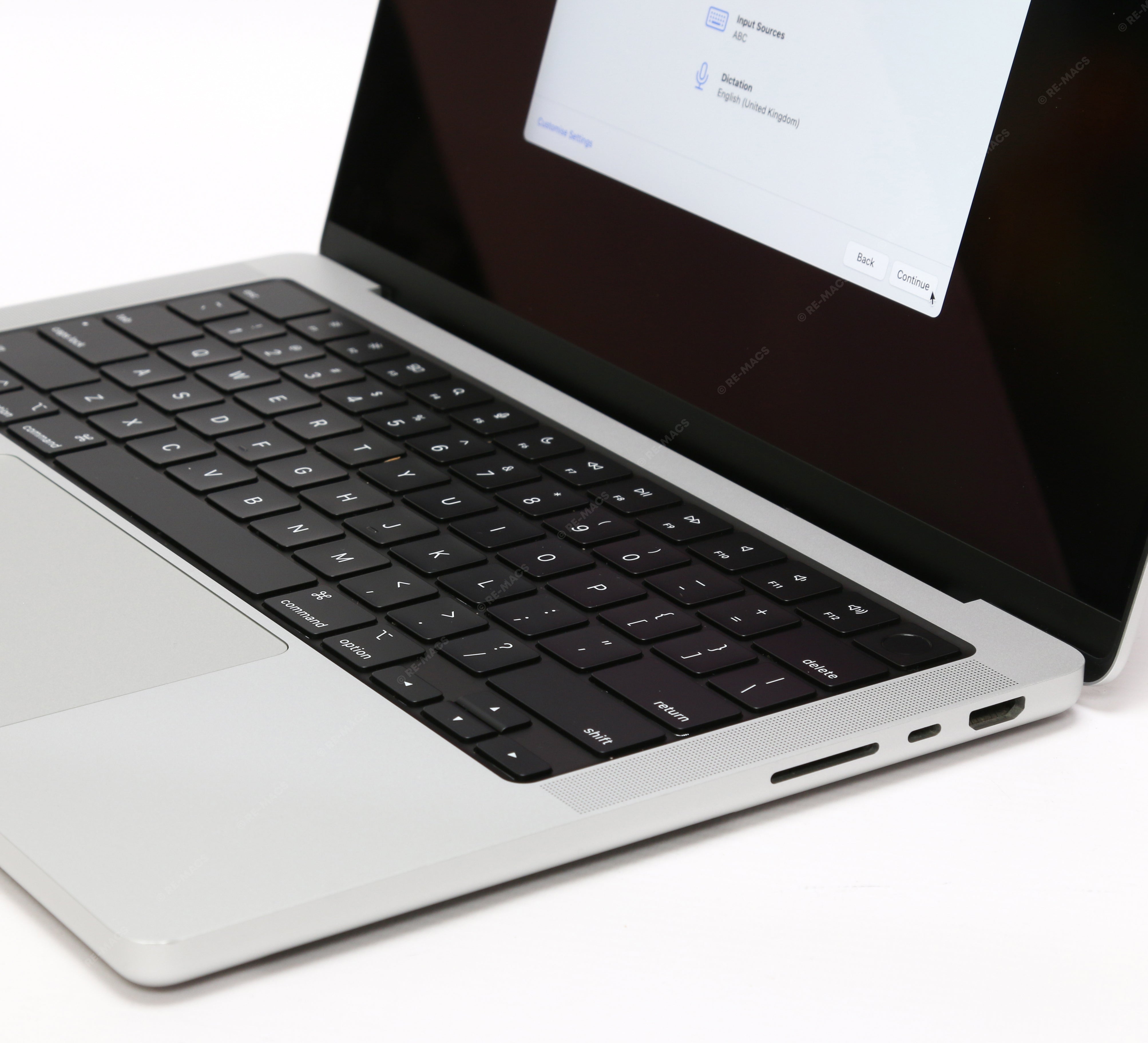 Apple Macbook Pro 14" (2023) Silicon M3, 8GB RAM, 512GB, Silver - macOS Tahoe Refurbished