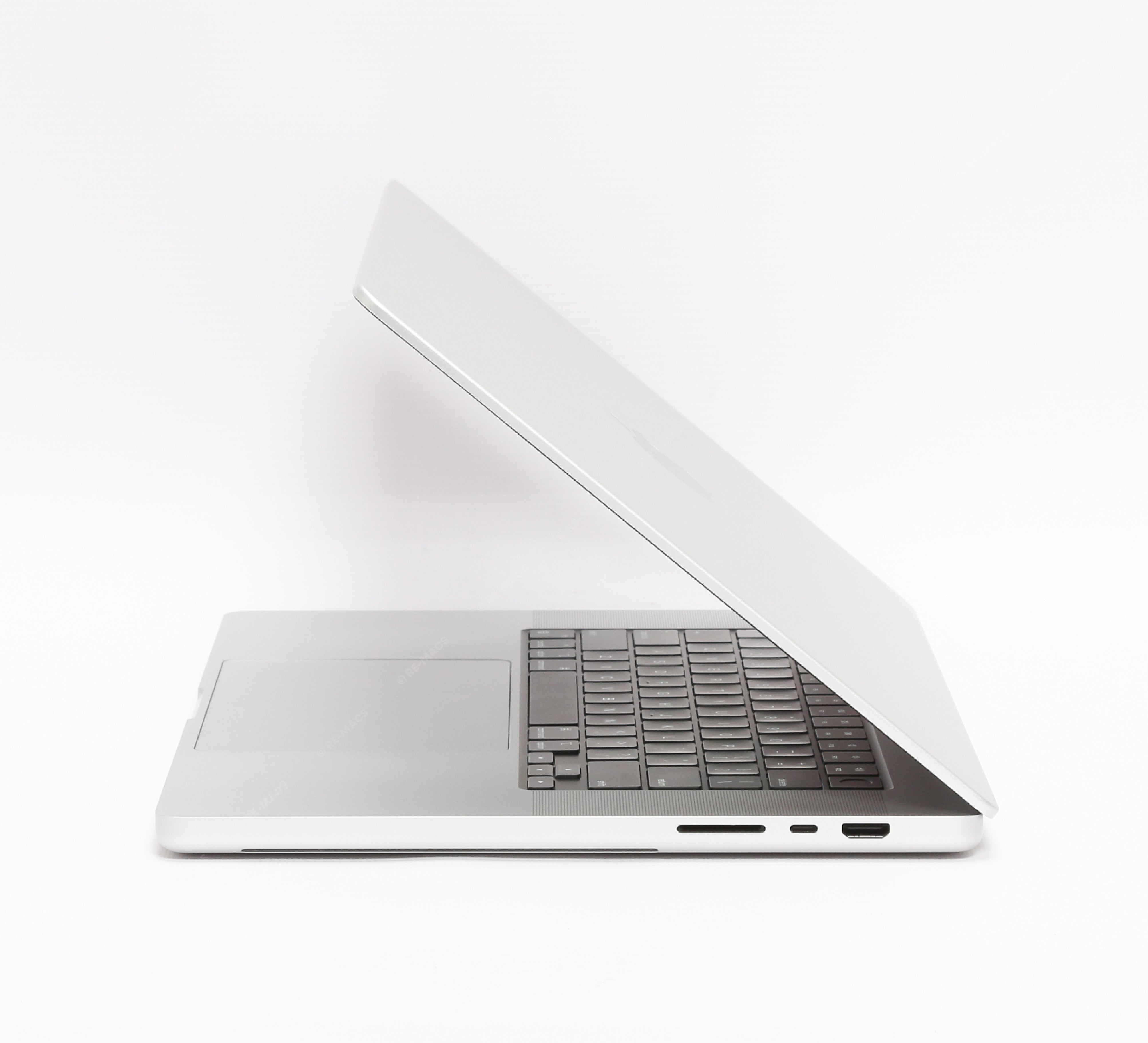 Apple Macbook Pro 16" (2021) M1 Pro, 32GB RAM, 512GB SSD, Silver - macOS Tahoe Refurbished