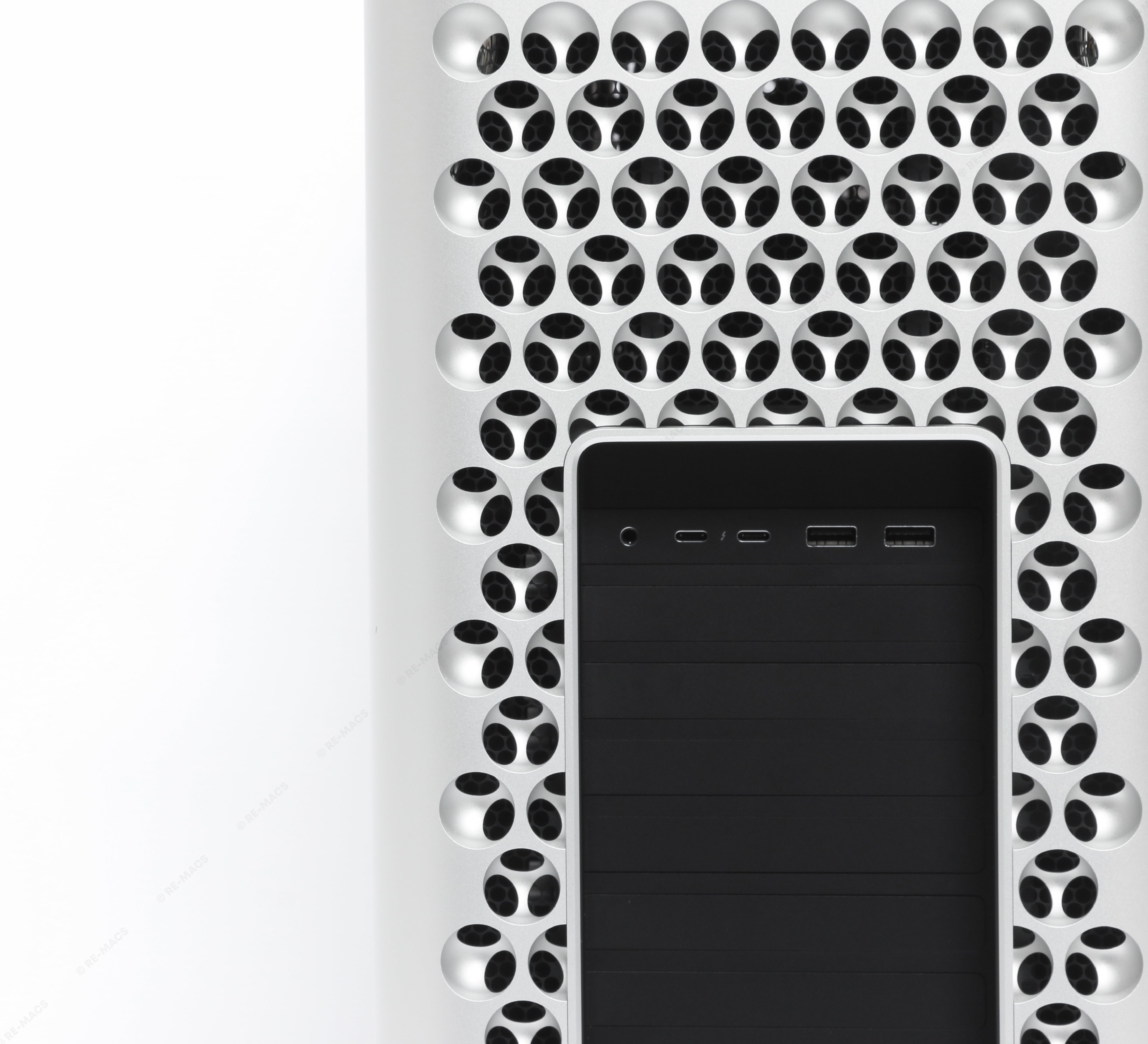 Apple Mac Pro (2019) Xeon 3.5GHz, 32GB RAM, 256GB SSD, Silver - macOS Tahoe Refurbished