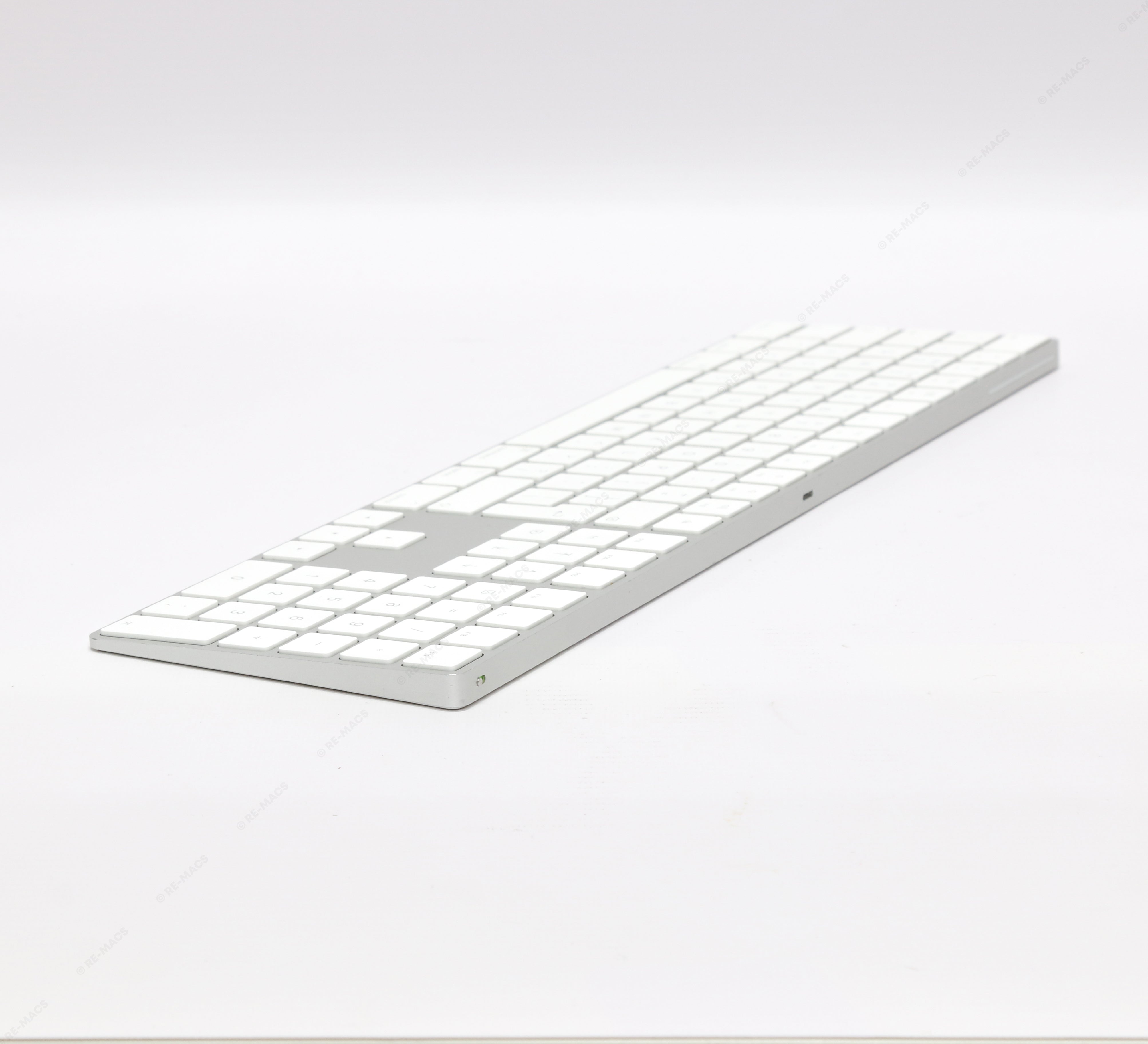 Apple Wireless Magic Keyboard 2 - full size with numeric keypad UK Layout (A1843) Extended