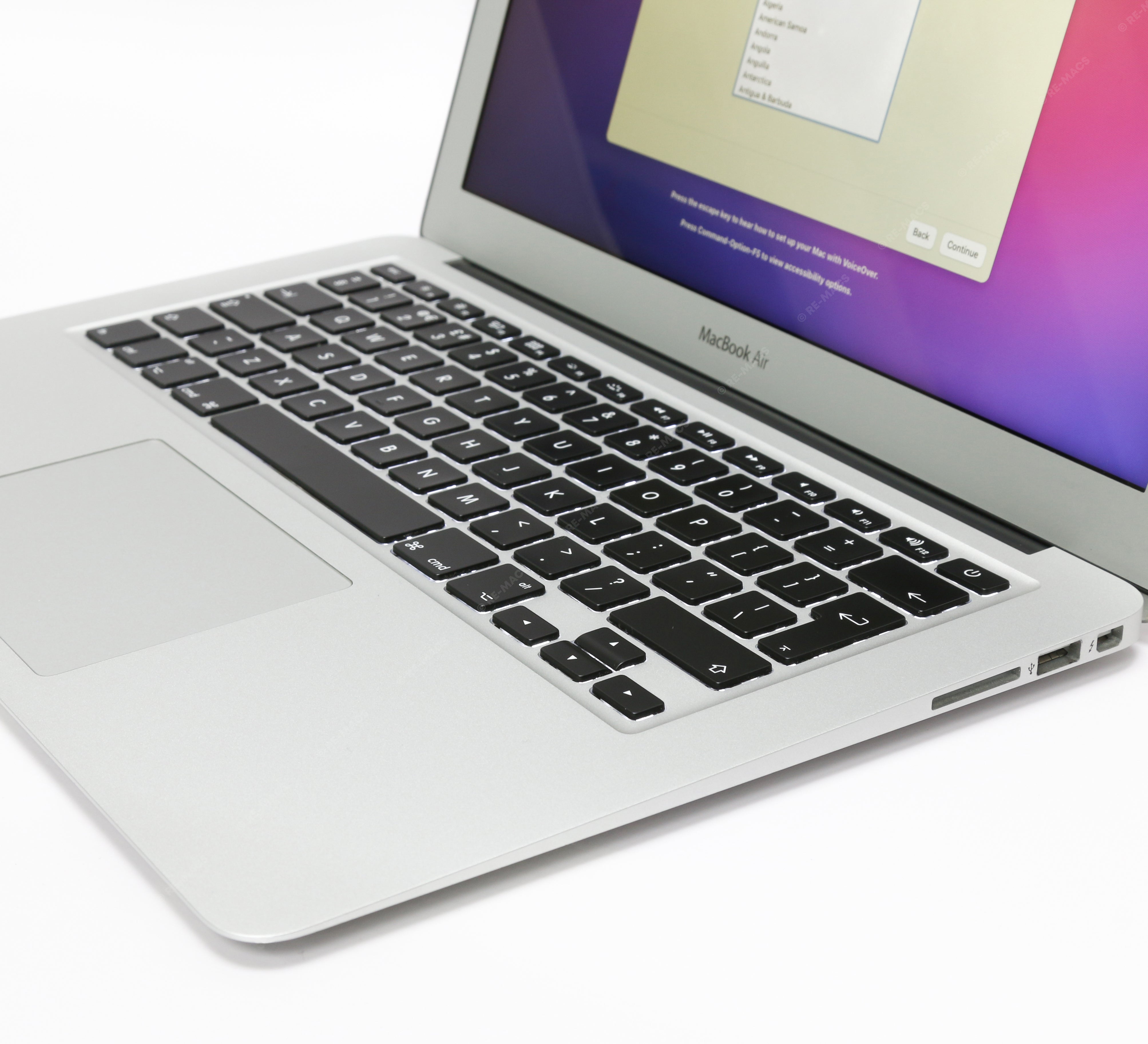 Apple Macbook Air 13" (2015) Intel Core i5 1.6GHz, 8GB RAM, 256GB SSD, Silver - macOS Monterey Refurbished