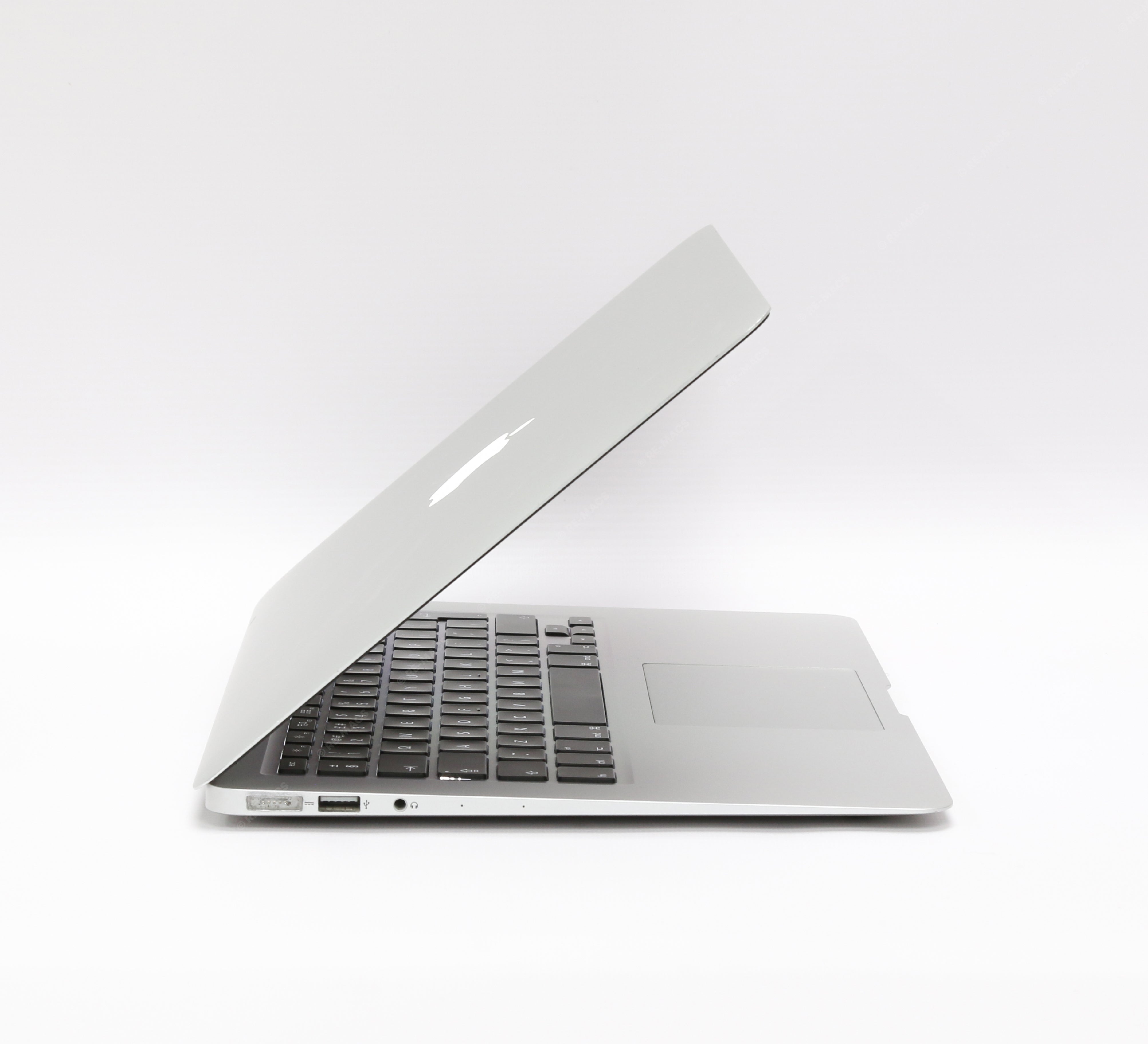 Apple Macbook Air 13" (2017) Intel Core i5 1.8GHz 8GB RAM, 512GB SSD, Silver - mac OS Monterey