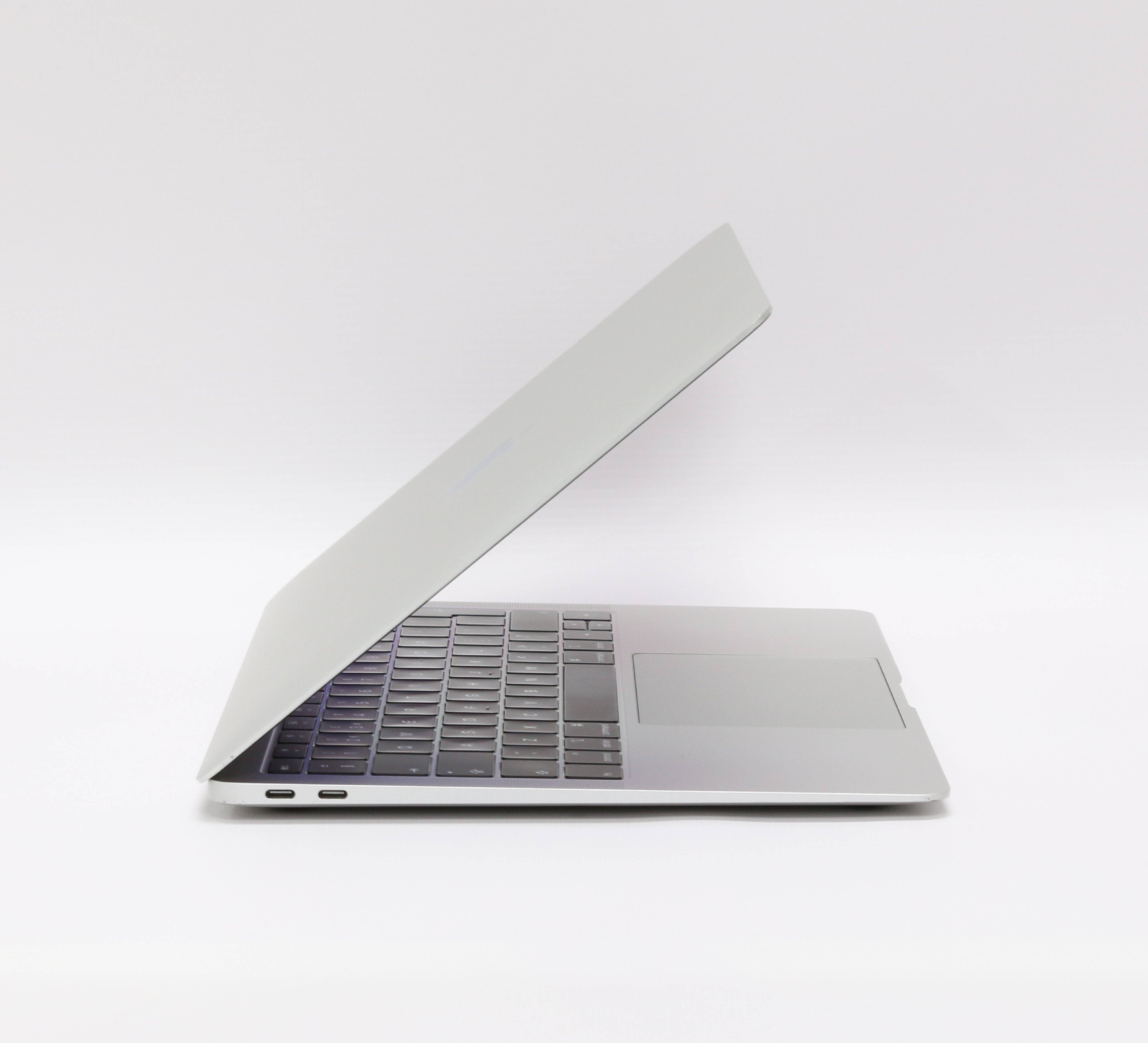 Apple Macbook Air 13" (2019) Intel Core i5 1.6GHz 16GB RAM, 256GB SSD, Silver - mac OS Monterey