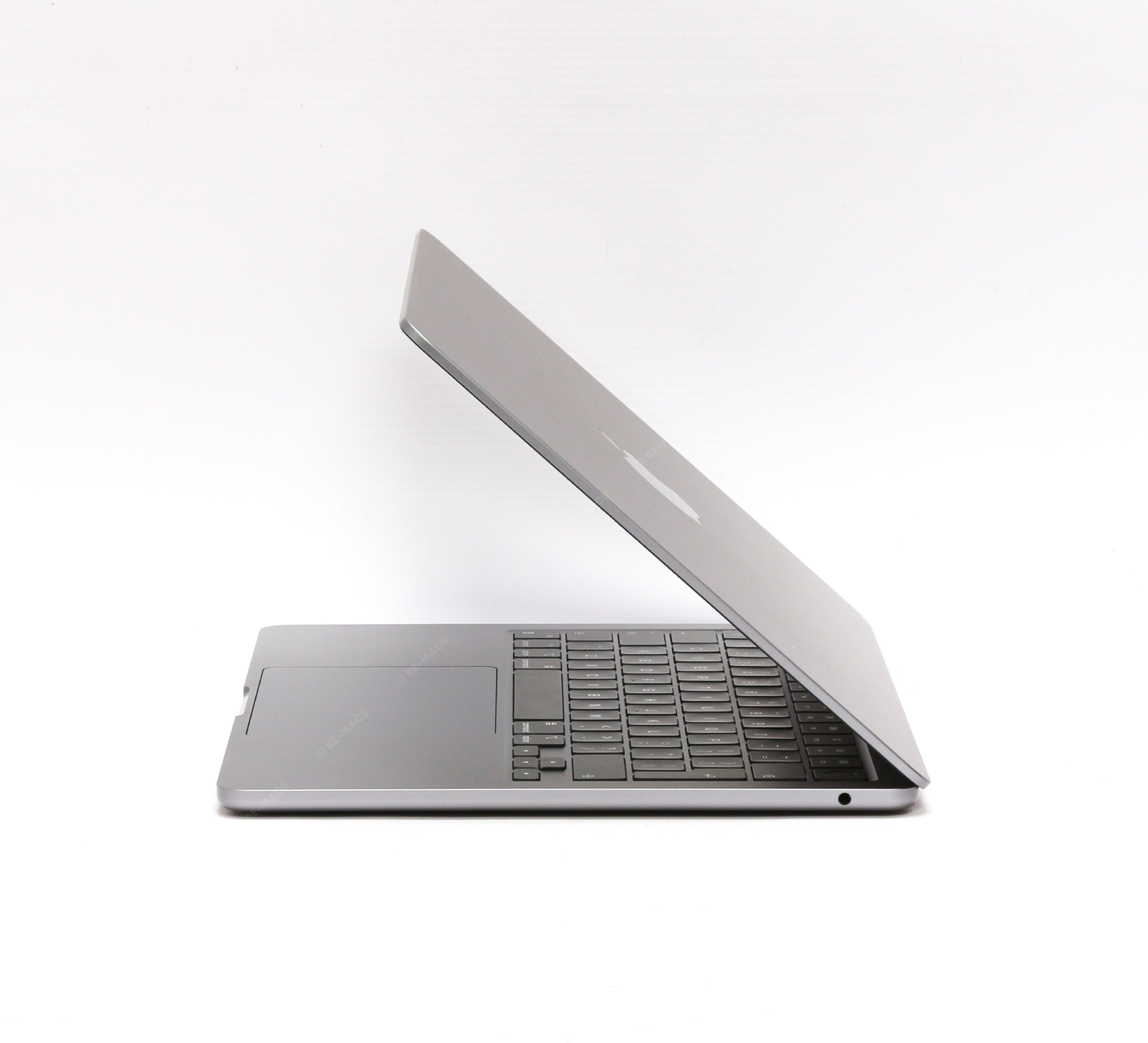 Apple Macbook Air 13" (2024) Silicon M3, 8GB RAM, 512GB SSD, Space Gray - macOS Tahoe Refurbished