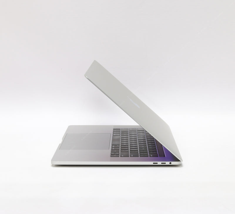 15-inch Apple MacBook Pro Touchbar 2.6GHz i7 16GB RAM 512GB SSD A1990 2018 Silver