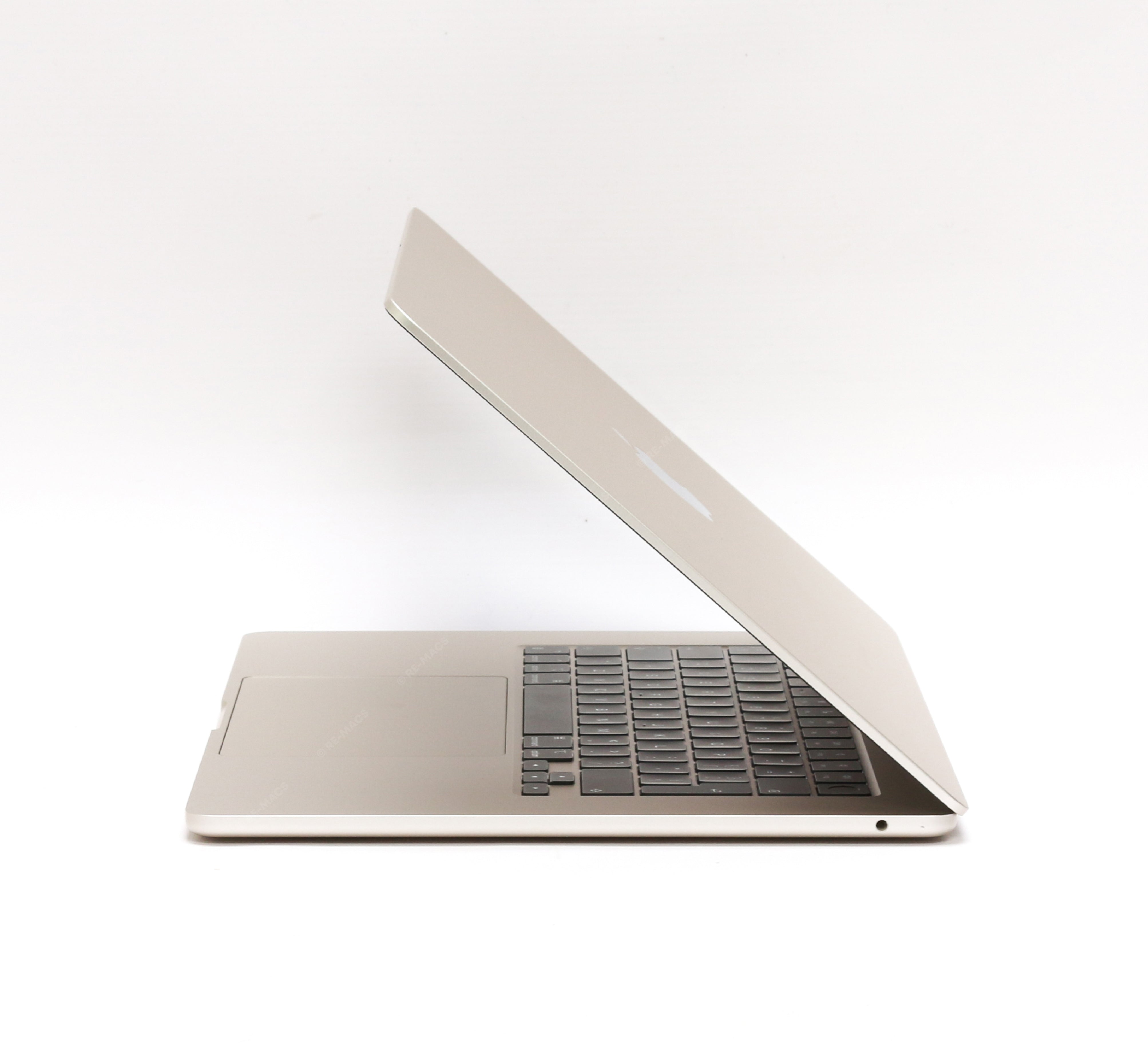 Apple Macbook Air 15" (2024) Silicon M3, 8GB RAM, 256GB SSD, Starlight - macOS Tahoe Refurbished