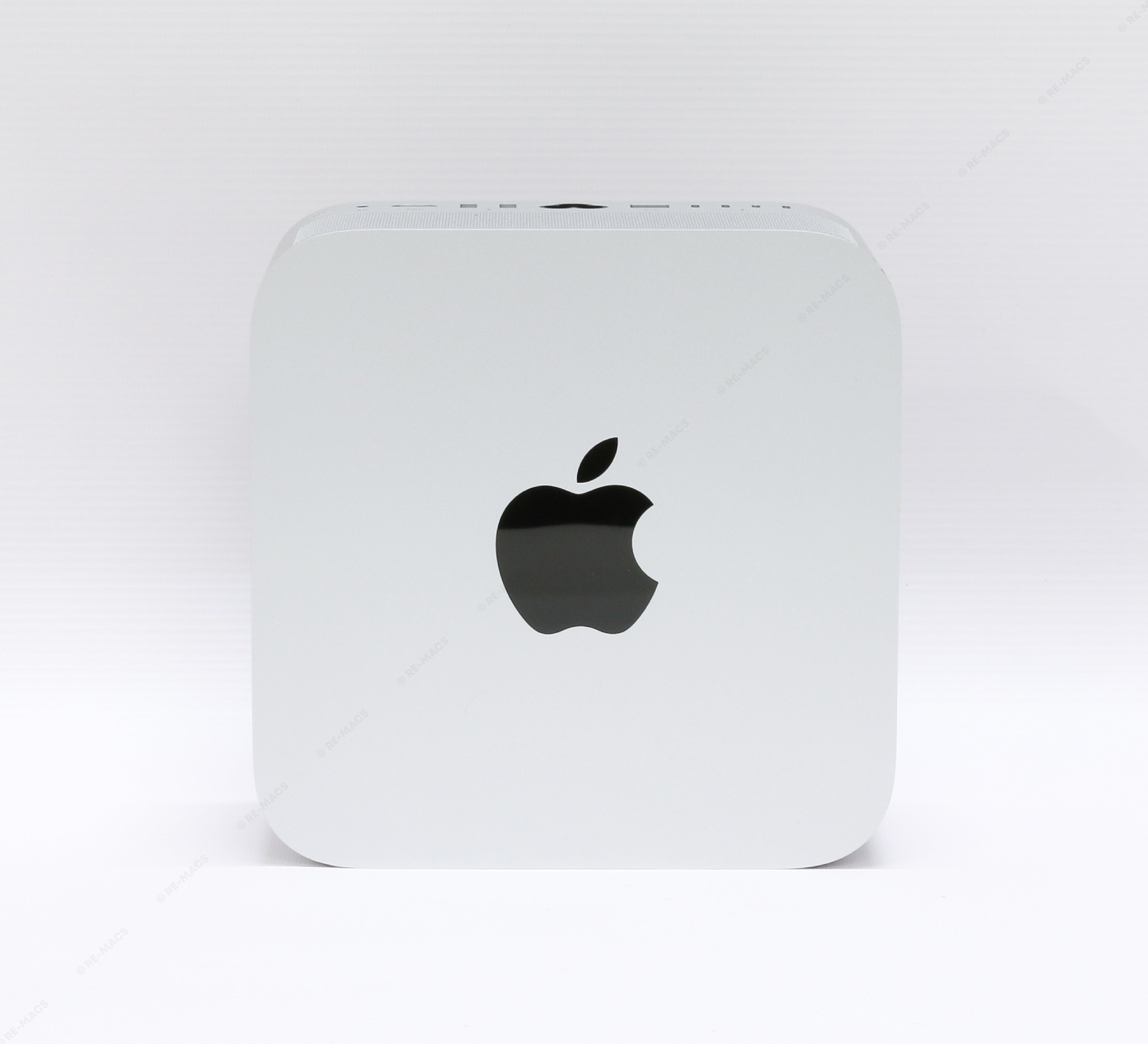 Apple Mac Studio (2023) Silicon M2 Max 96GB RAM, 4TB SSD, Silver - macOS Tahoe Refurbished