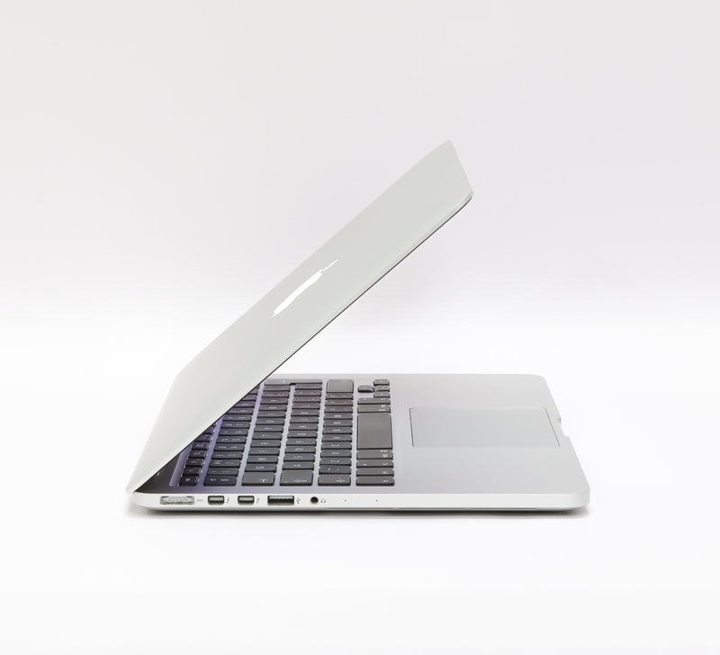 Apple MacBook Air 13.3" (i7-5650u, 2.2 GHz 4 GB, 256 GB SSD) QWERTY US Keyboard MJVE2LL/A, Early-2015 Silver