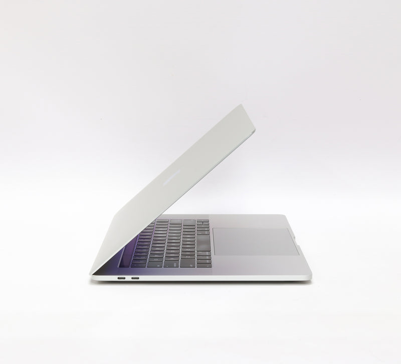 15-inch Apple MacBook Pro Retina 2.7GHz i7 16GB RAM 1TB SSD Touchbar A1707 Late 2016 Silver